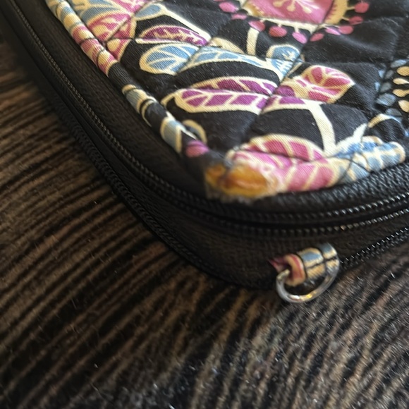 VERA BRADLEY WRISTLET WALLET - Picture 4 of 8